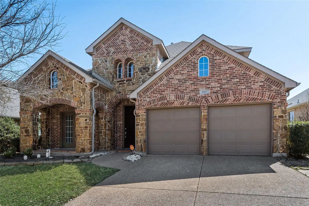 2467 Harbour Drive, Grand Prairie