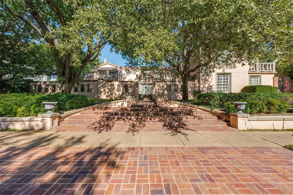 4520 Westway Avenue, Highland Park