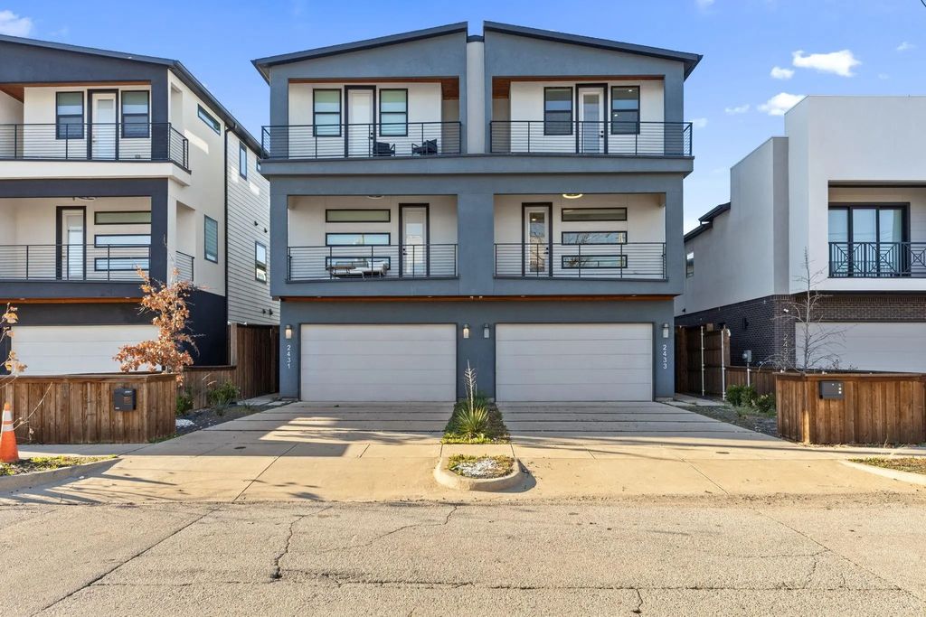 2433 Vagas Street, Dallas