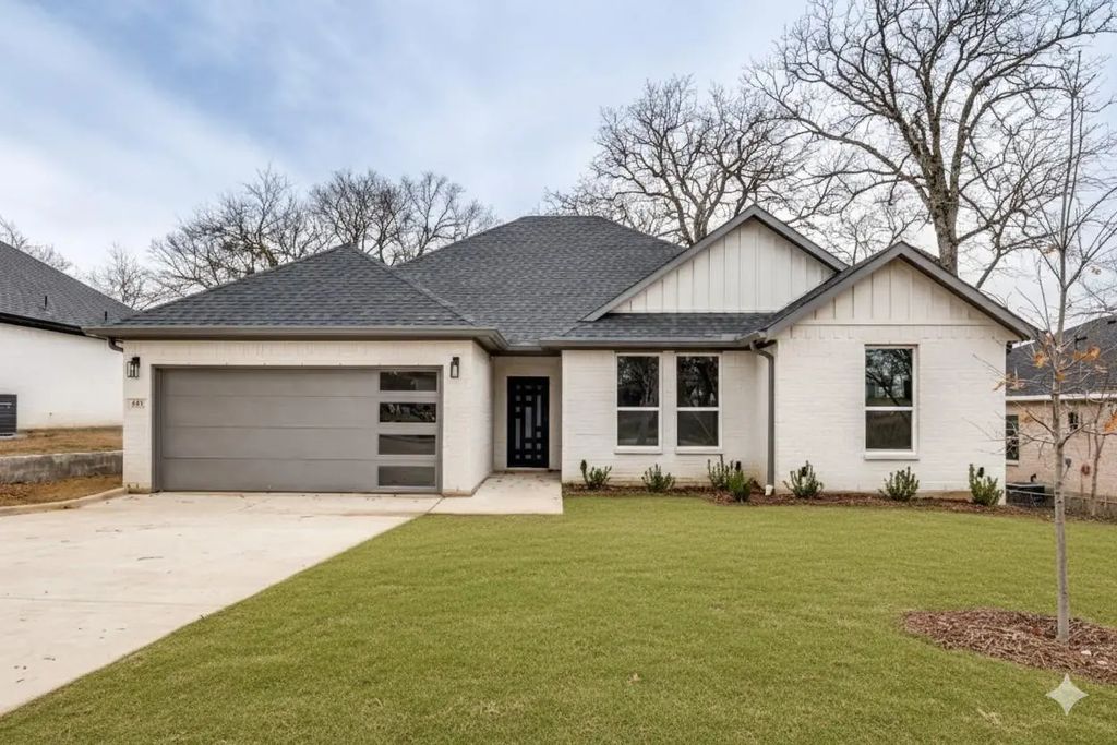 415 N Watson Street, Seagoville