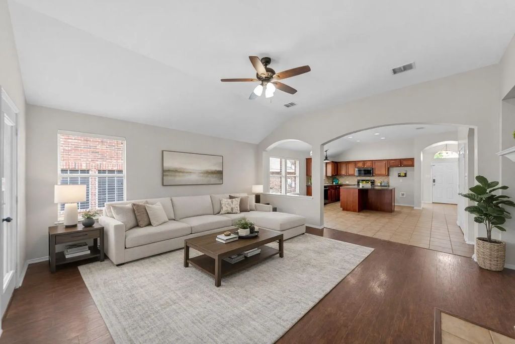 1309 Iron Horse Street, Wylie