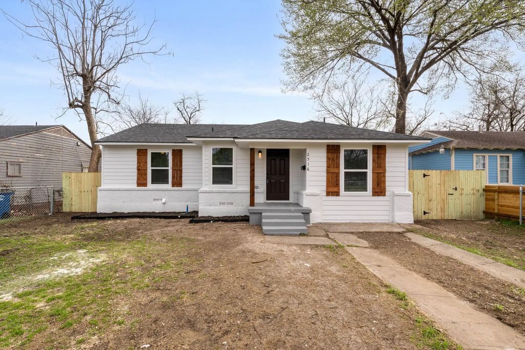 2516 Marfa Avenue, Dallas