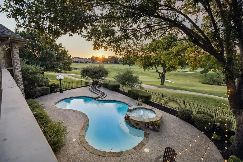 2308 Broken Point, McKinney