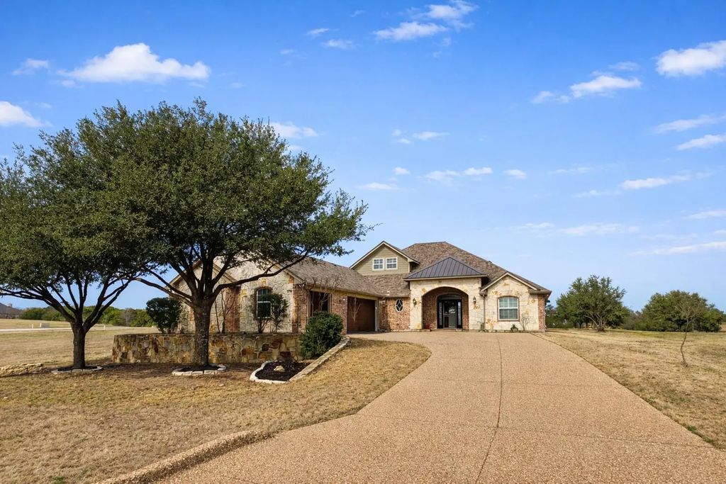 6236 Montrose Street, Cleburne