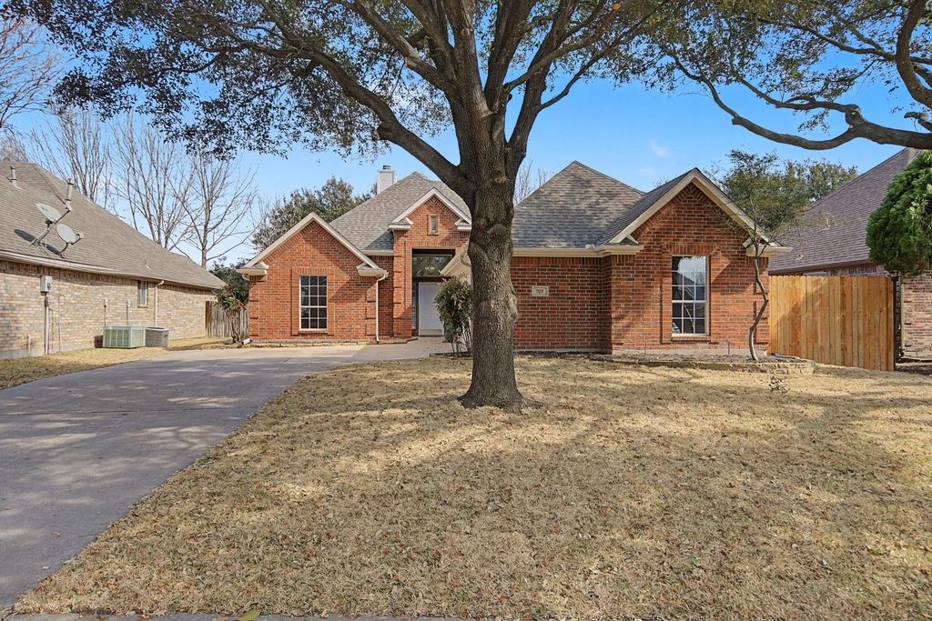 707 Chandler Court, Allen