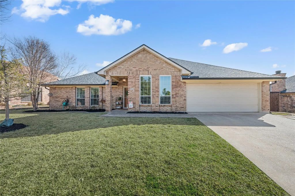 412 Elisha Drive, Bedford
