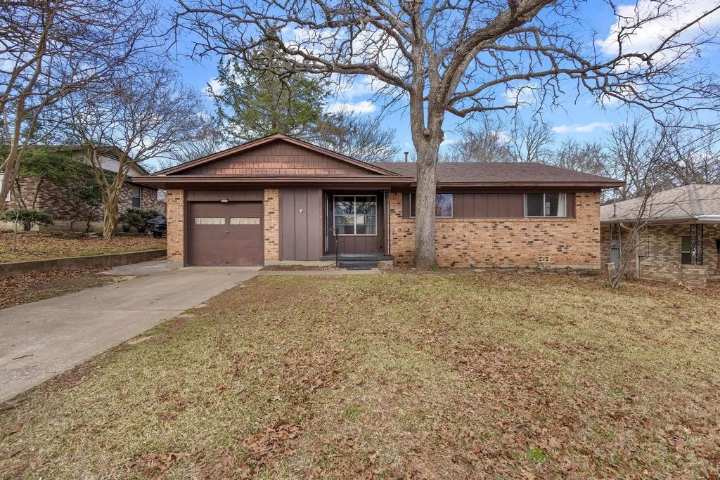 125 Mark Drive, Denison