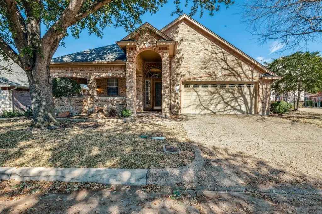 1008 Gabriel Lane, Fort Worth