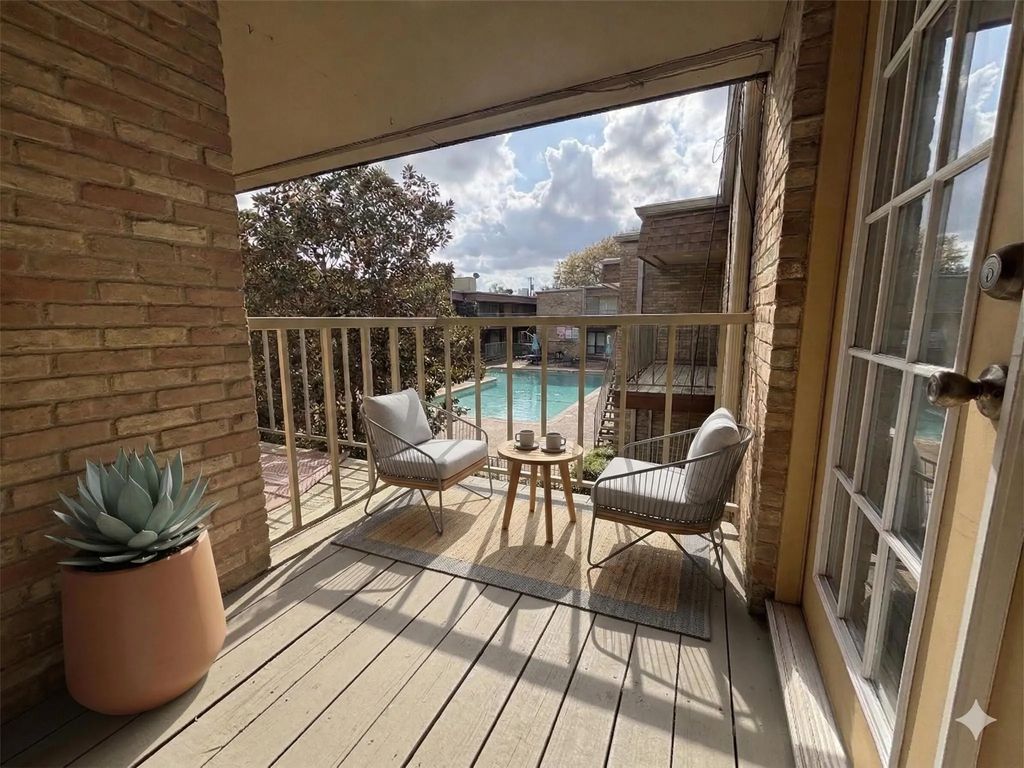 5930 Birchbrook Drive 204, Dallas