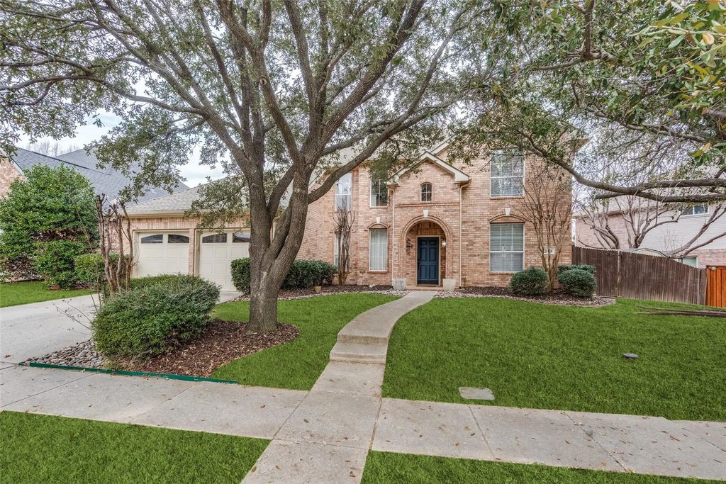 208 S Village Drive, McKinney