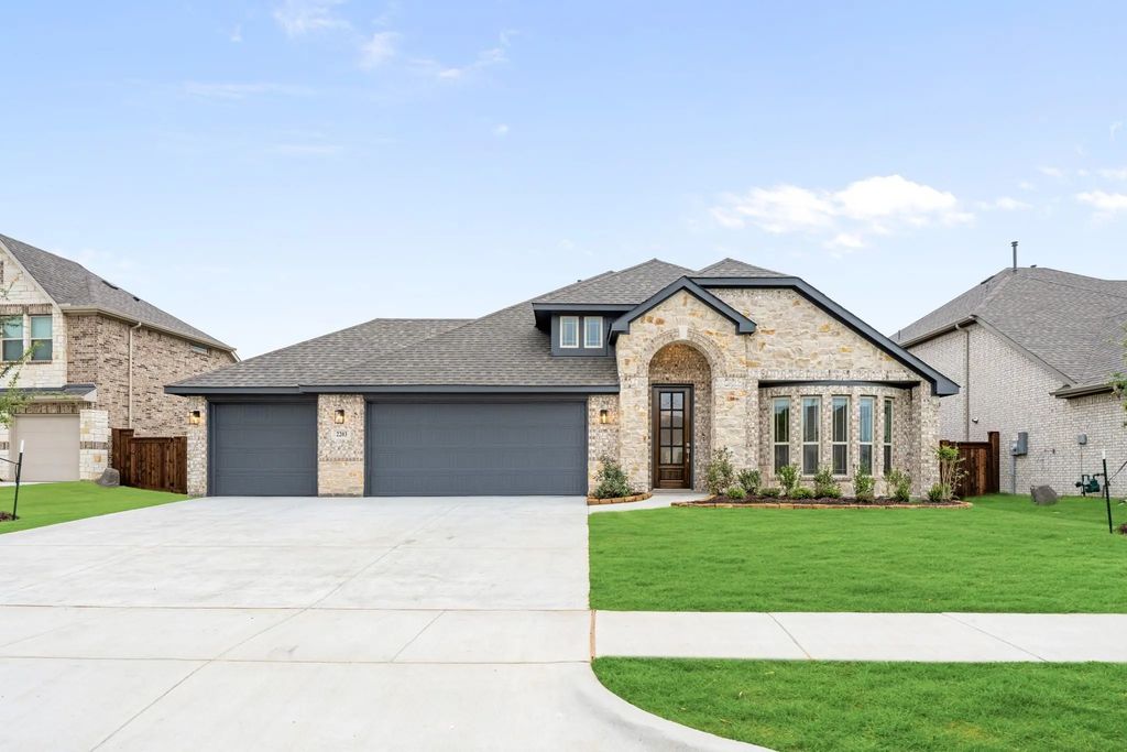 2203 Redding Drive, Mansfield