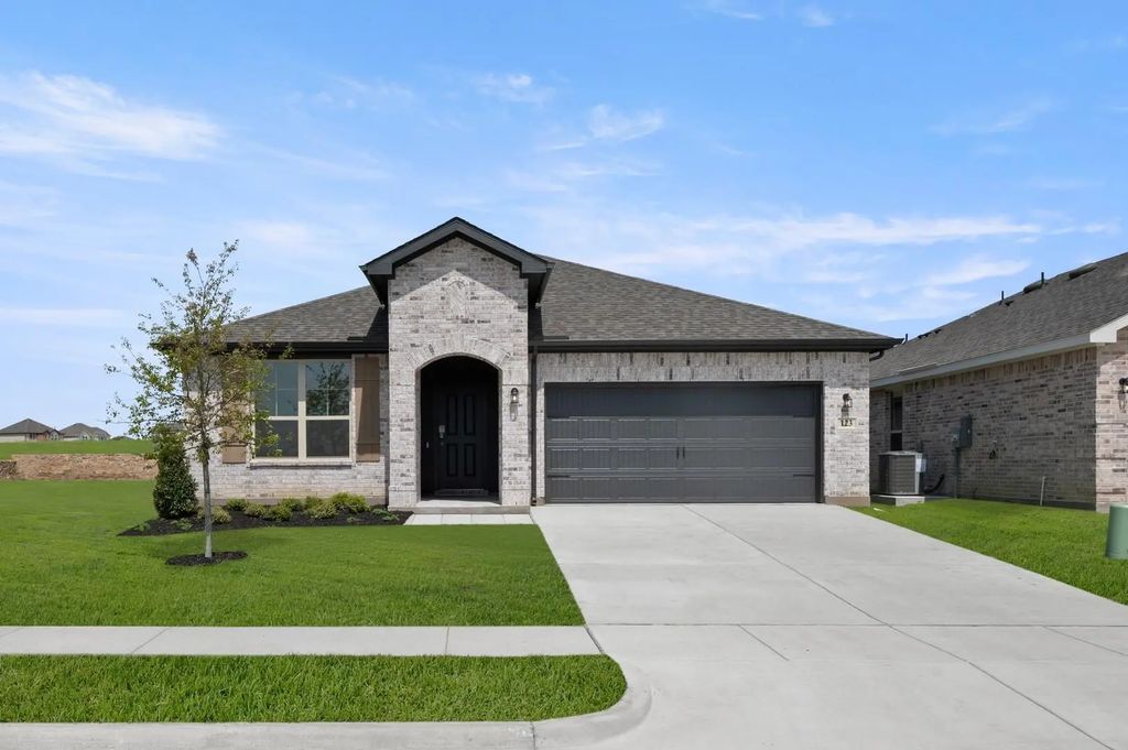 123 Toftrees Drive, Cleburne