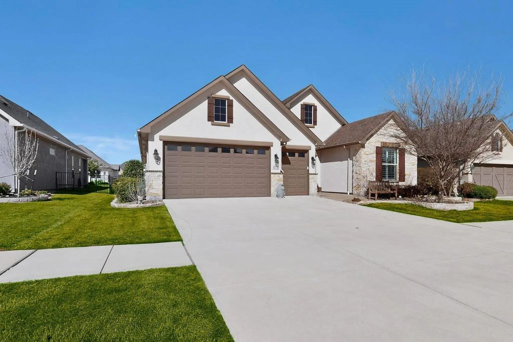 12520 Pepperidge Avenue, Denton
