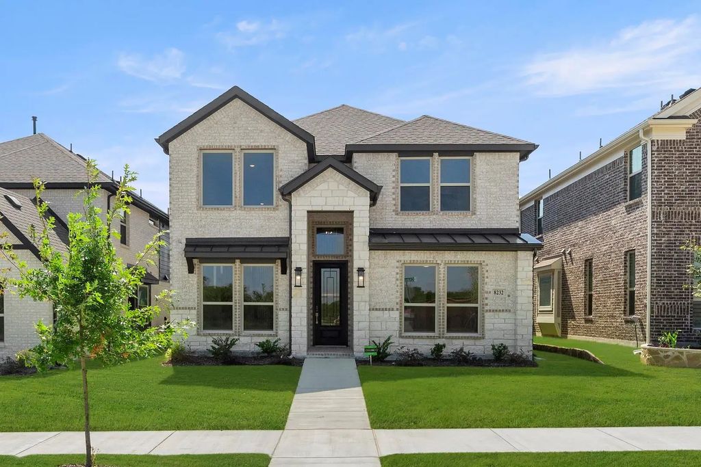 8232 Caprock Trail, Rowlett