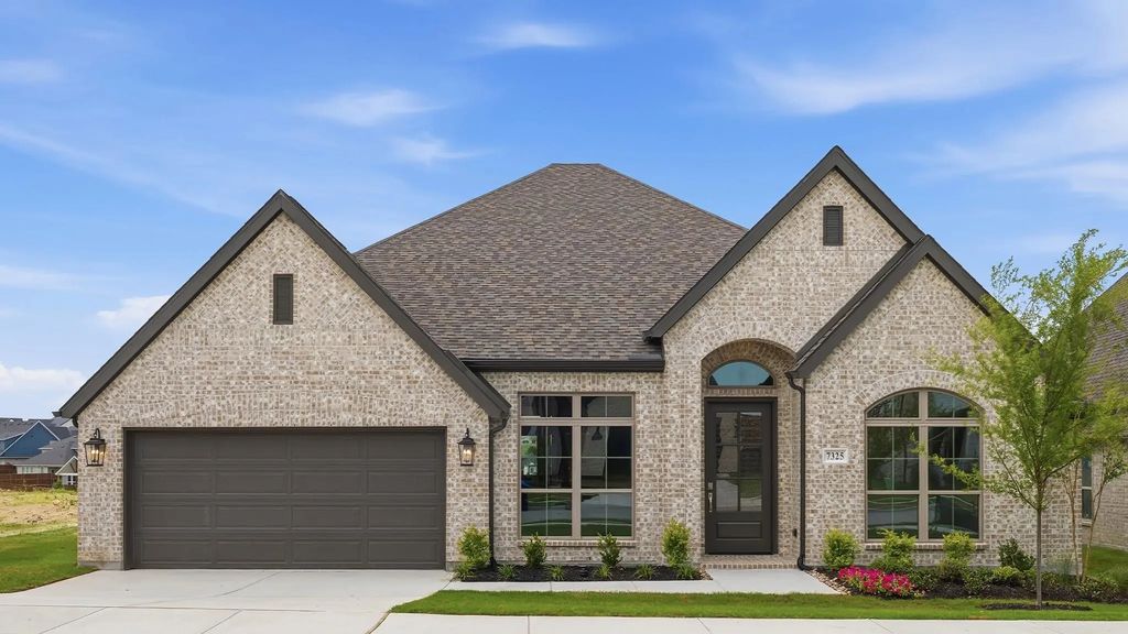 7325 Wayward Wind Drive, Fort Worth