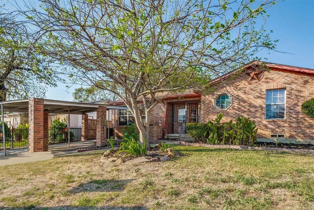 7911 Komalty Drive, Dallas