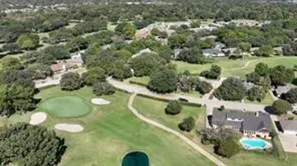 7117 Serrano Drive, Benbrook
