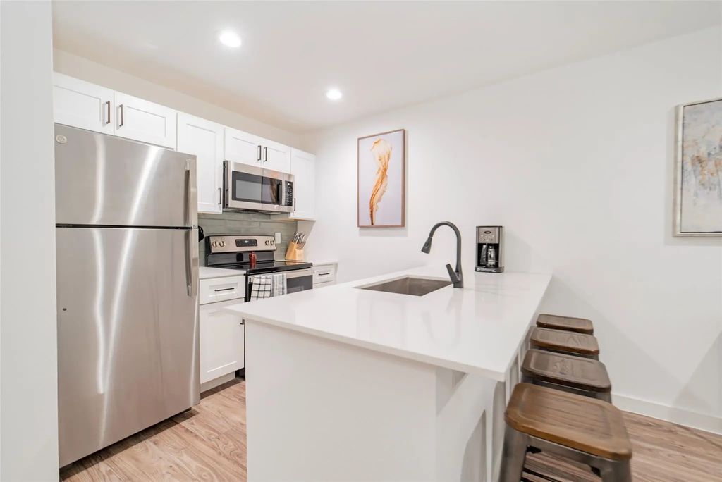 606 N Marsalis Avenue 209, Dallas