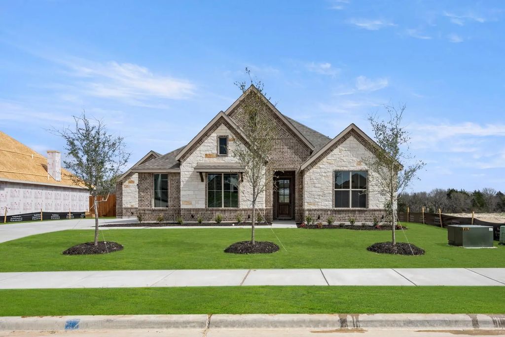 722 Winecup Way, Midlothian