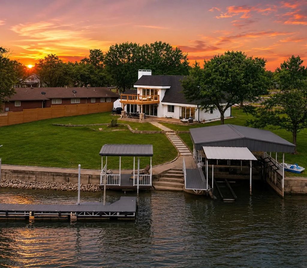11160 Stanfield Road, Azle