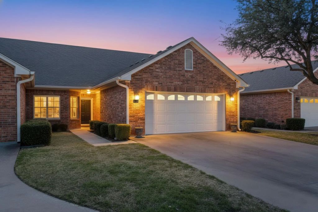 9119 Darby Lane, Waco