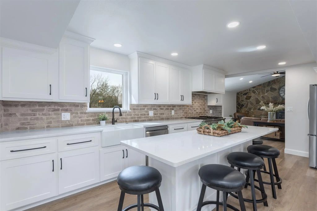 1566 Davy Lane, Denison