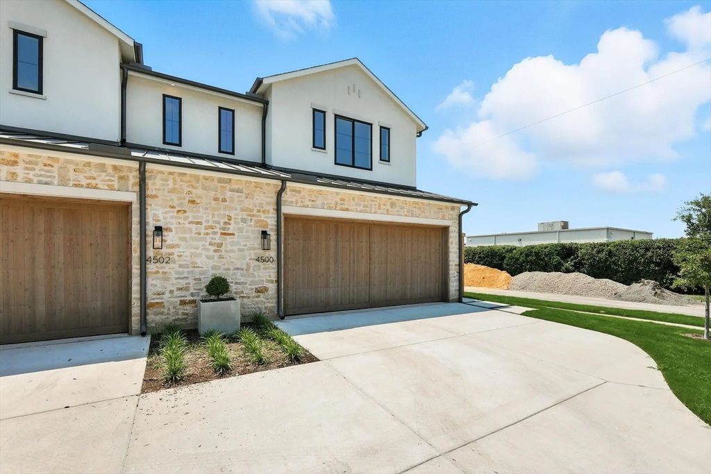 4500 Hopkins Avenue, Dallas