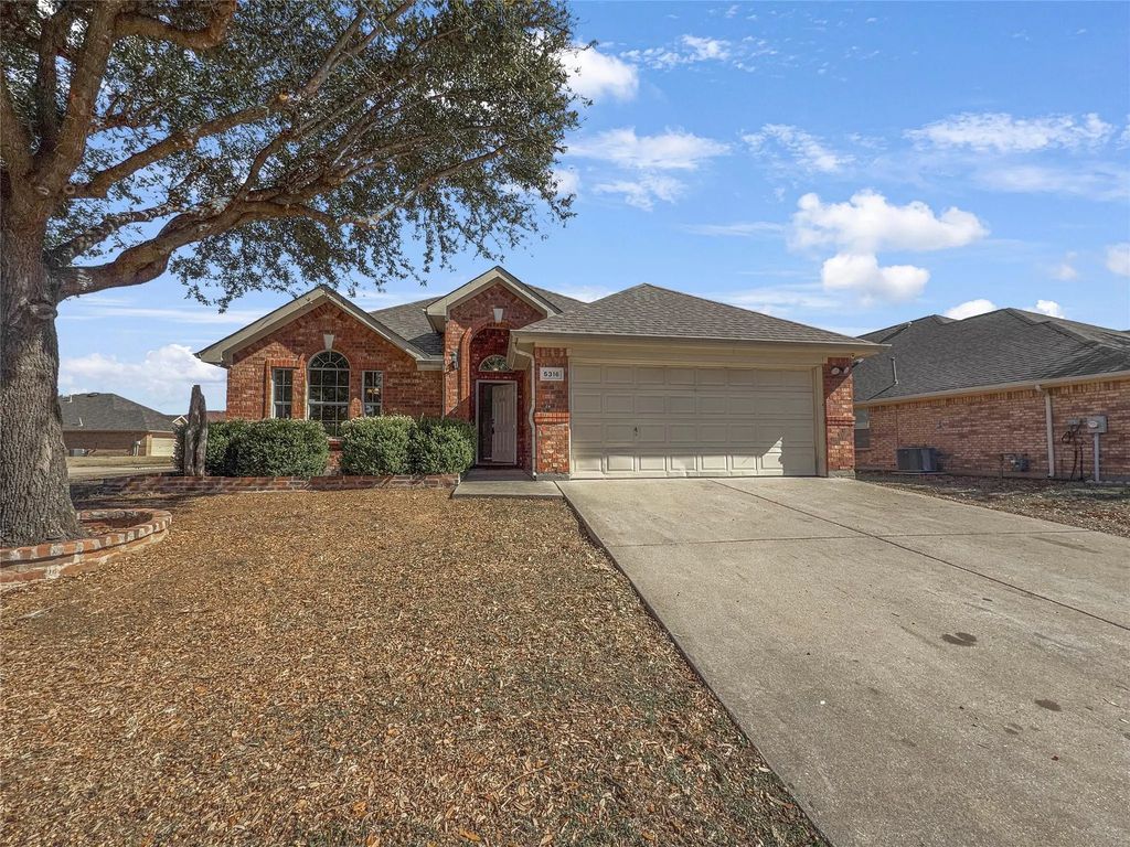 5316 Prairie Lane, Grand Prairie