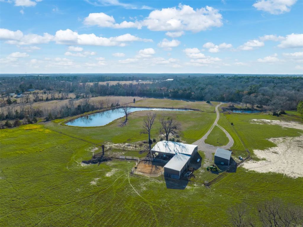 3397 Vz County Road 4412, Ben Wheeler