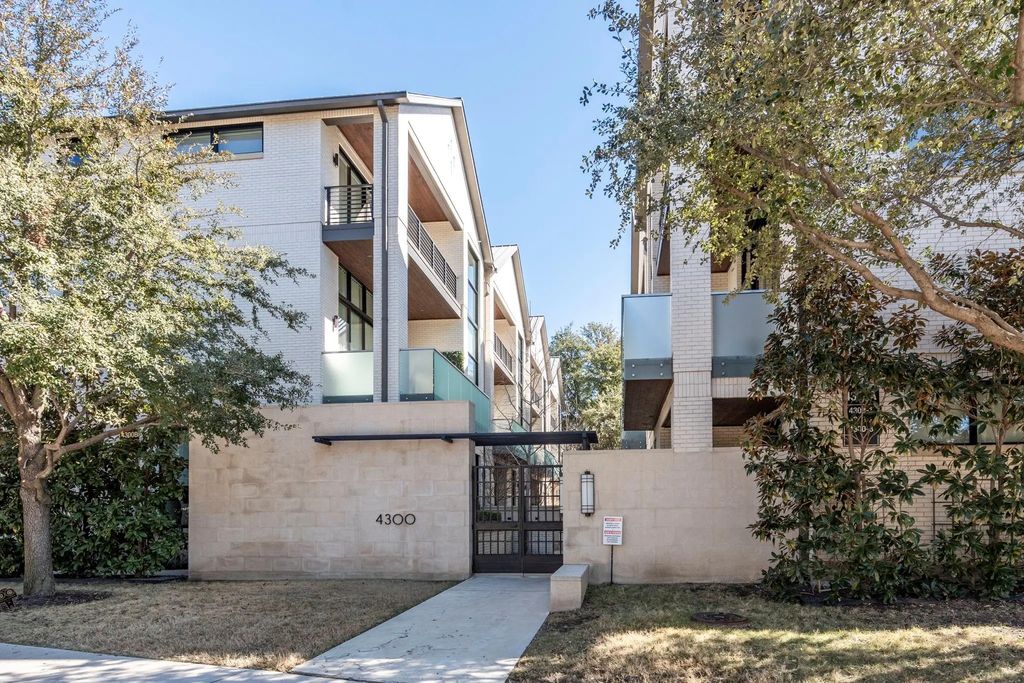 4300 Lomo Alto Drive 3, Highland Park