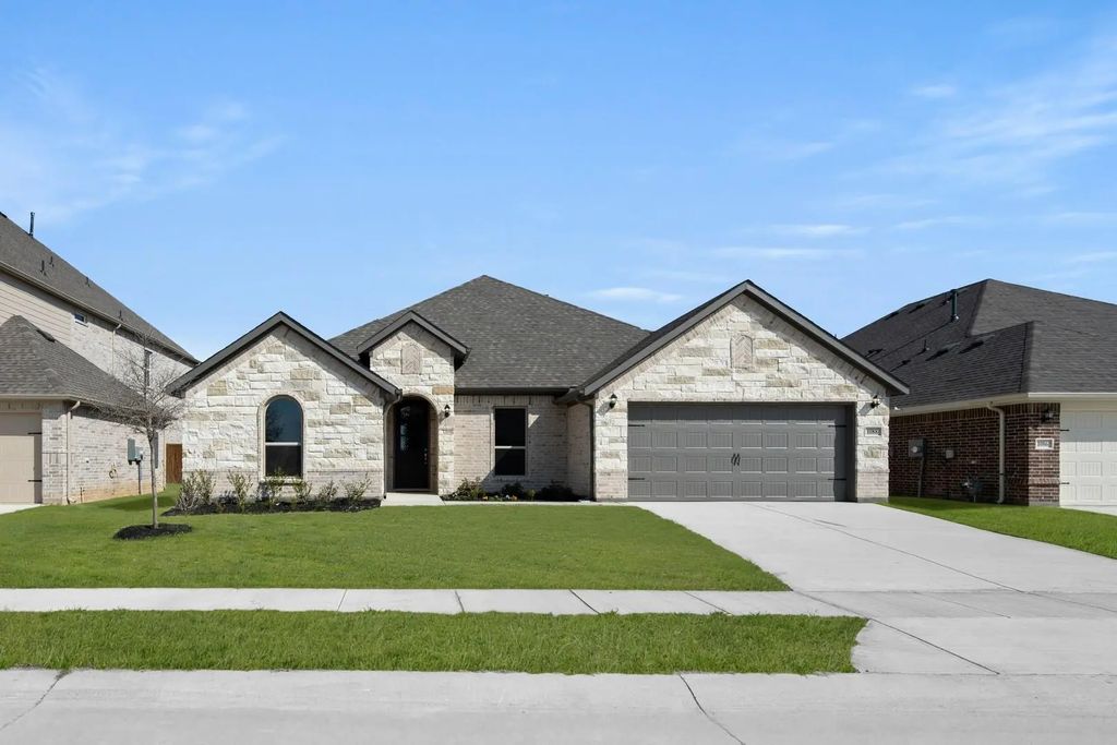 1088 Foxtail Drive, Justin