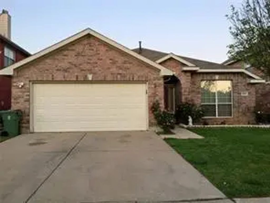 6609 Fairglen Drive, Arlington
