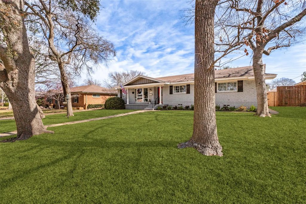 5834 Clendenin Avenue, Dallas