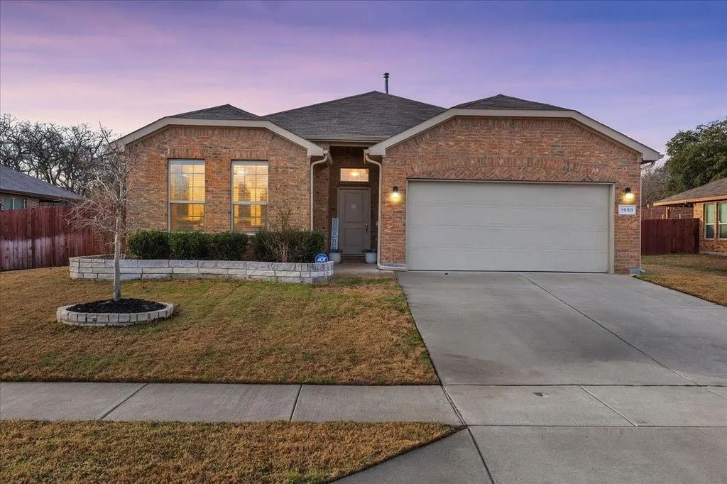 1080 Mooring Drive, Azle