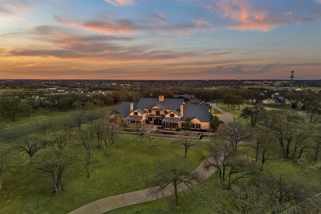 1096 Roadrunner Road, Bartonville
