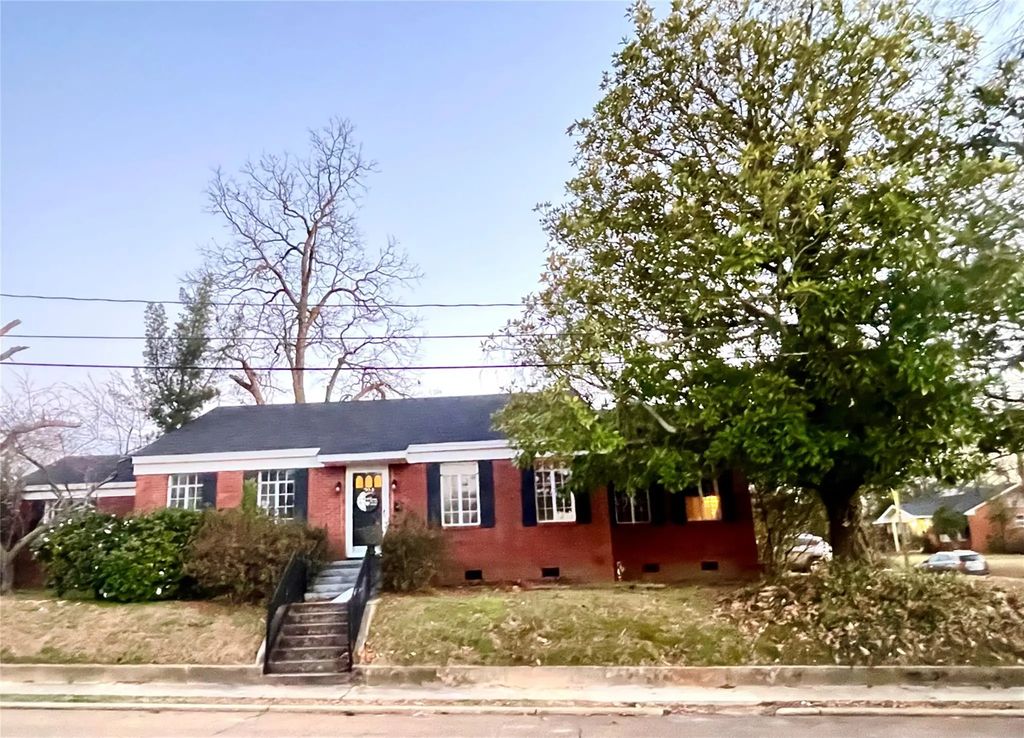 204 East And West Street, Minden