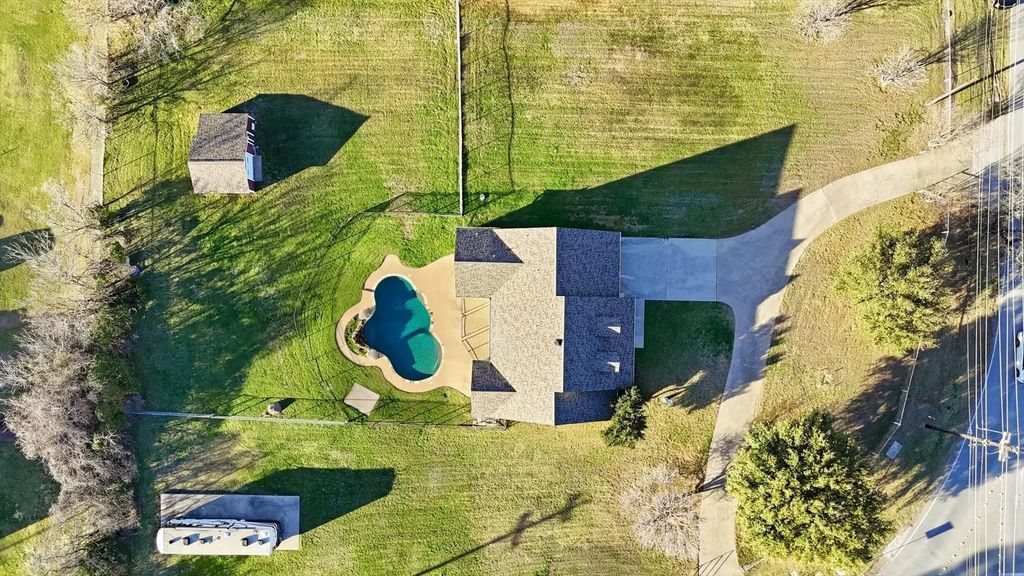 10305 Alta Vista Road, Fort Worth