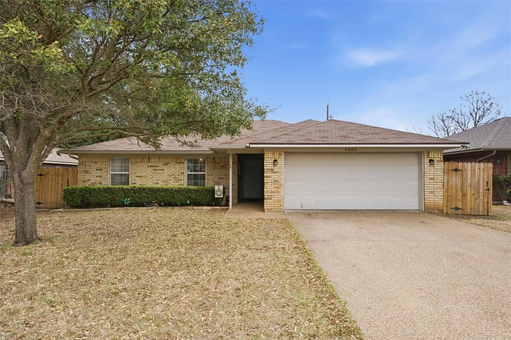 6605 Emerald Drive, Waco