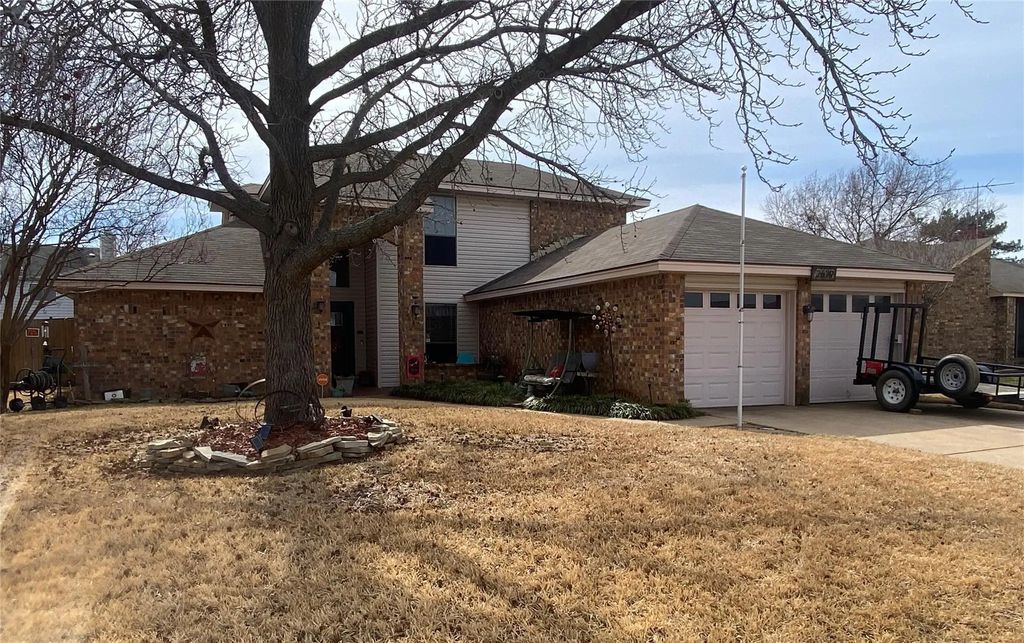 2629 Fairmont Drive, Grand Prairie