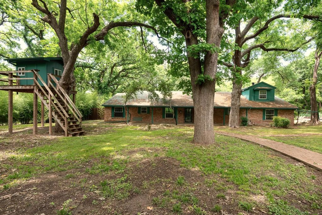 5731 Mona Lane, Dallas