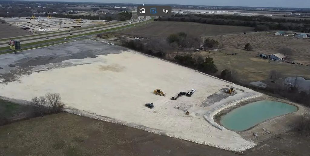1601 N Interstate 45, Palmer