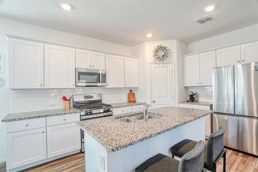 2301 Pyrite Drive, Little Elm