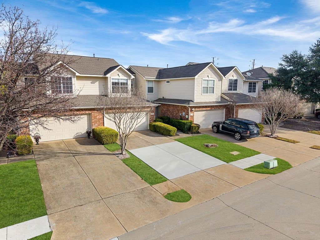 4561 Woodsboro Lane, Plano