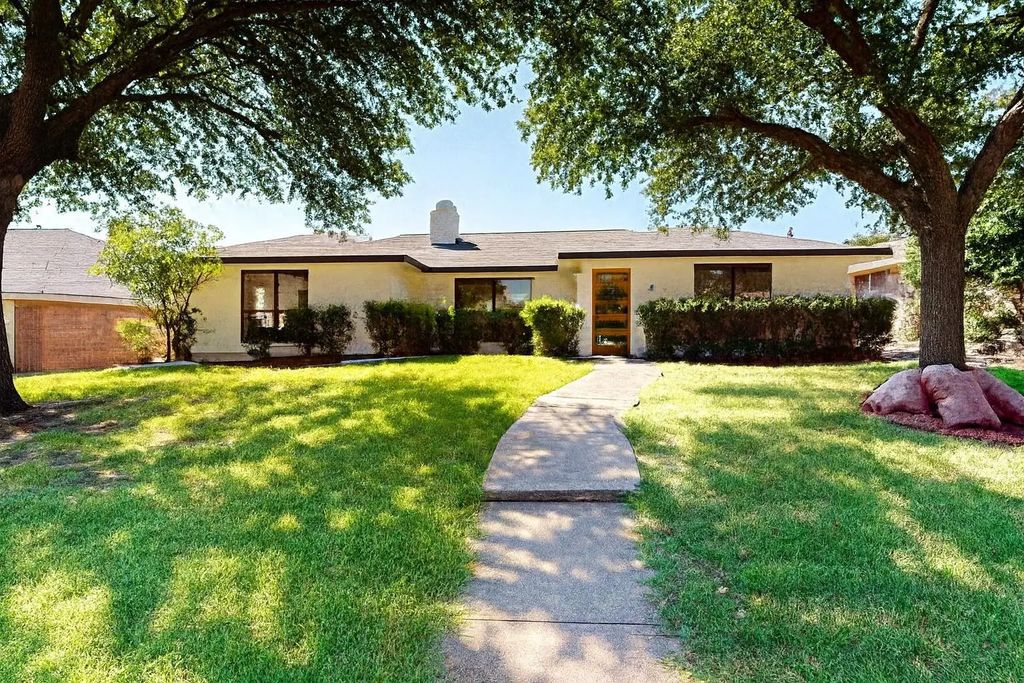 4200 Lantern Light Drive, Plano