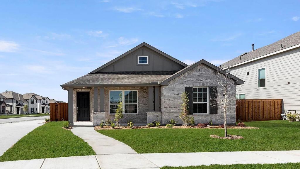 2001 Bayfront Drive, Royse City