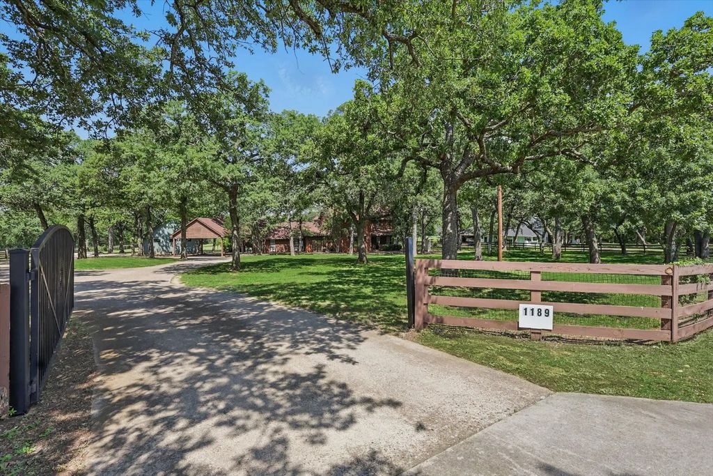 1189 W Jeter Road, Bartonville