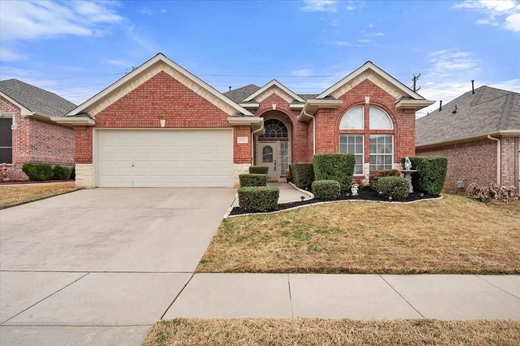 2921 Windstone Court, Bedford