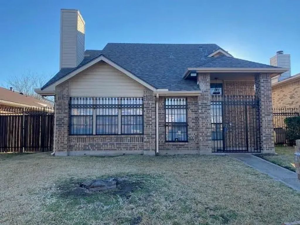 2716 Oak Bend Lane, Dallas
