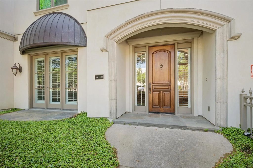 8511 Edgemere Road 102, Dallas