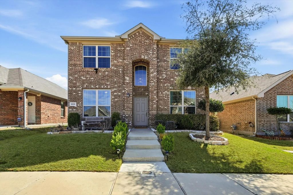 5833 Japonica Street, Fort Worth